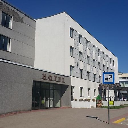 Hotel Gulbene Bagian luar foto