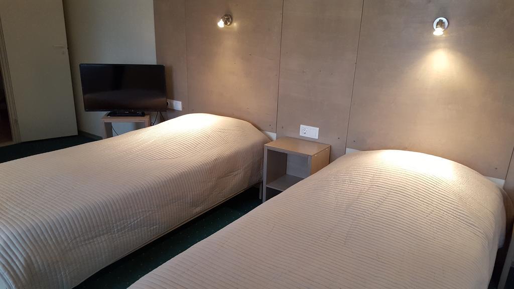 Hotel Gulbene Bagian luar foto