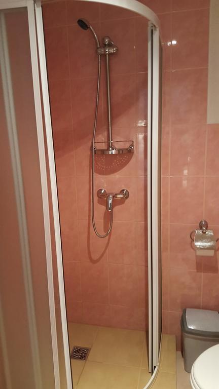 Hotel Gulbene Bagian luar foto