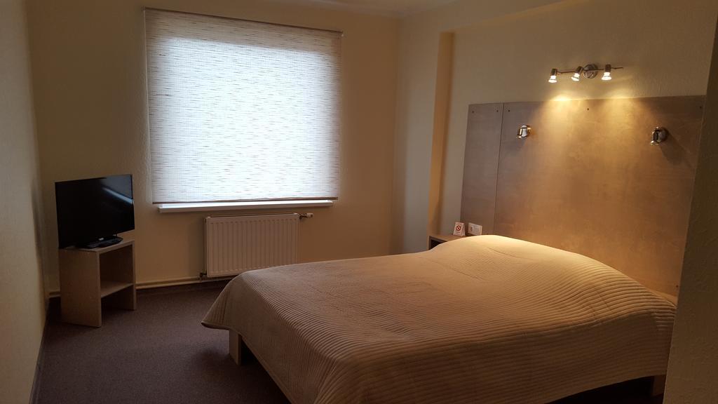 Hotel Gulbene Bagian luar foto