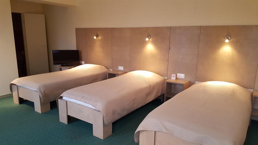 Hotel Gulbene Bagian luar foto